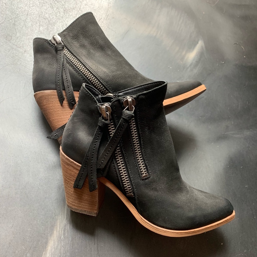 Dolce Vita ZIP Ankle Boots Pointed Toe Black